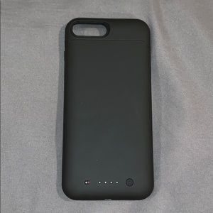 iPhone 7 Plus charging phone case